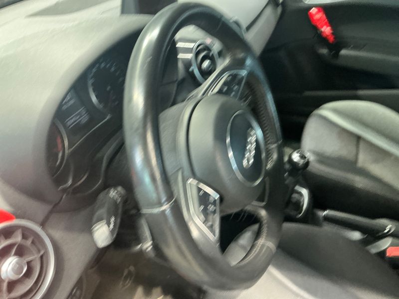Audi A1 2.0 TDI Ambition 2012 – снимка 22