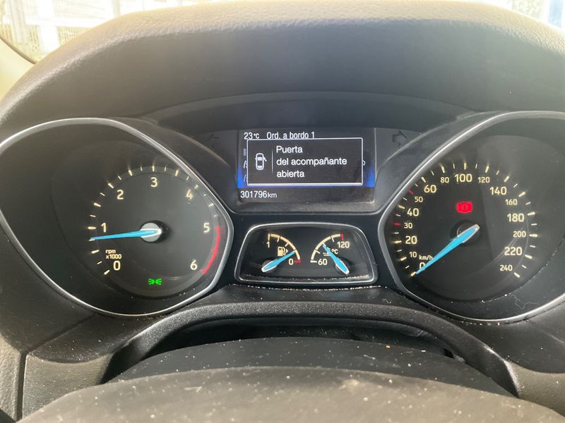 Ford Focus 1.5 TDCi Business 2015 – снимка 4