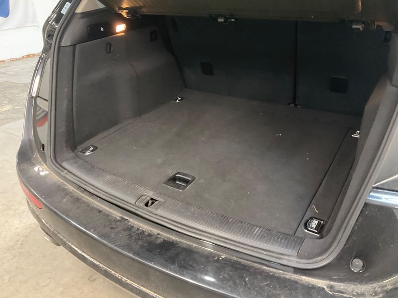 Audi Q5 3.0 V6 TDI quattro 2009 – снимка 36