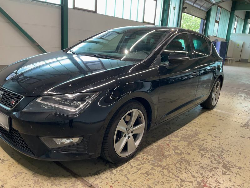 Seat Leon 2.0 TDI FR 2015 – снимка 2