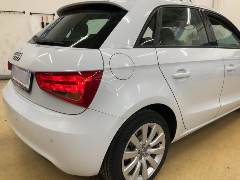 Audi A1 Sportback 1.6 TDI Ambition 2013 – снимка 8