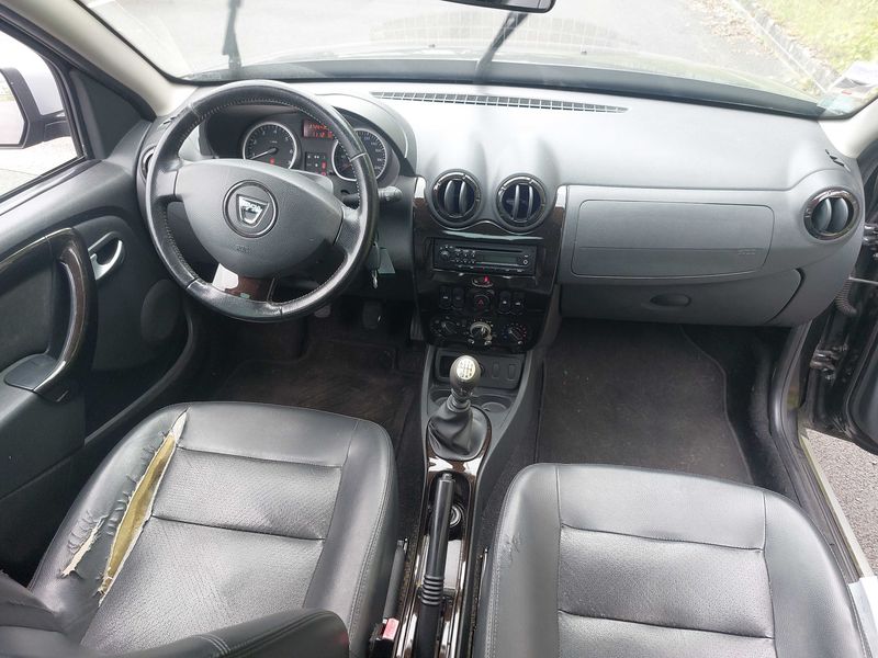 Dacia Duster 1.5 dCi Prestige 4x2 2011 – снимка 11