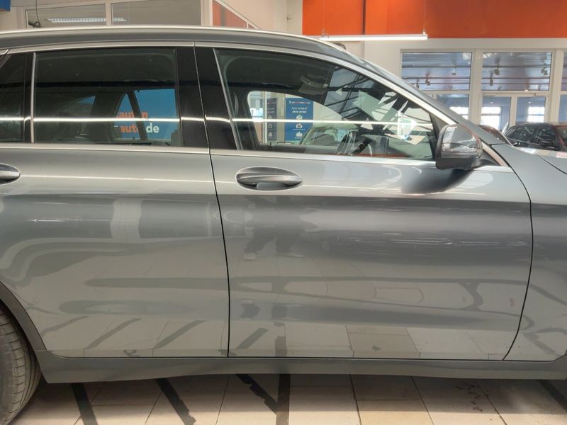 Mercedes-Benz GLC-Klasse GLC 250 4Matic AMG Line 2016 – снимка 10