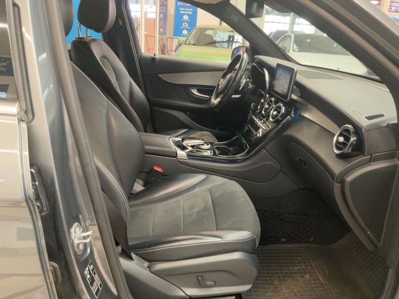 Mercedes-Benz GLC-Klasse GLC 250 4Matic AMG Line 2016 – снимка 16
