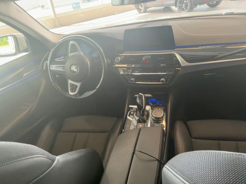 BMW 5er 520d Mild-Hybrid xDrive Sport Line 2020 – снимка 18