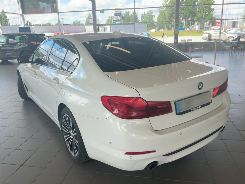 BMW 5er 520d Mild-Hybrid xDrive Sport Line 2020 – снимка 6