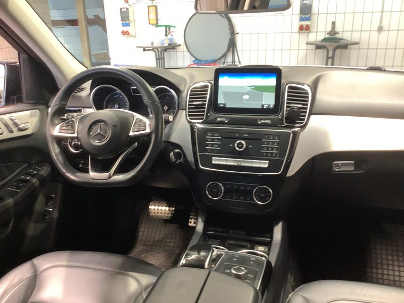 Mercedes-Benz GLE-Klasse GLE 350 d 4Matic AMG Line 2017 – снимка 18