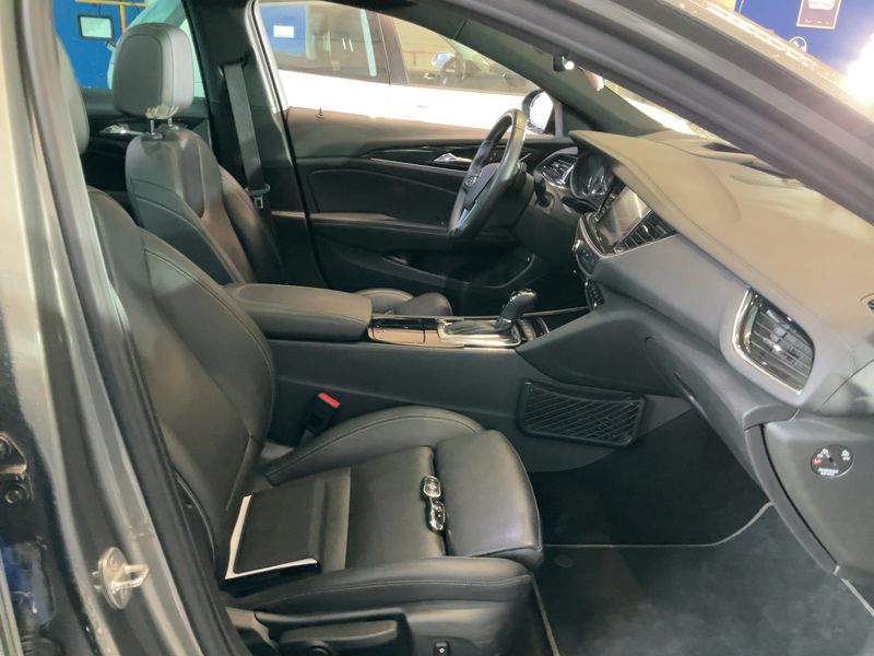 Opel Insignia Country Tourer 2.0 CDTI Basis 4x4 2019 – снимка 16