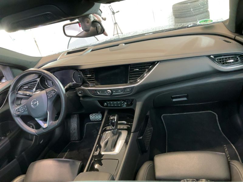 Opel Insignia Country Tourer 2.0 CDTI Basis 4x4 2019 – снимка 17