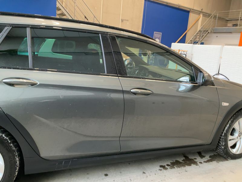 Opel Insignia Country Tourer 2.0 CDTI Basis 4x4 2019 – снимка 10