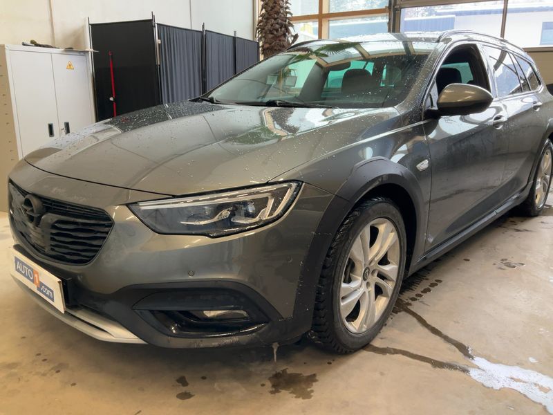 Opel Insignia Country Tourer 2.0 CDTI Basis 4x4 2019 – снимка 2