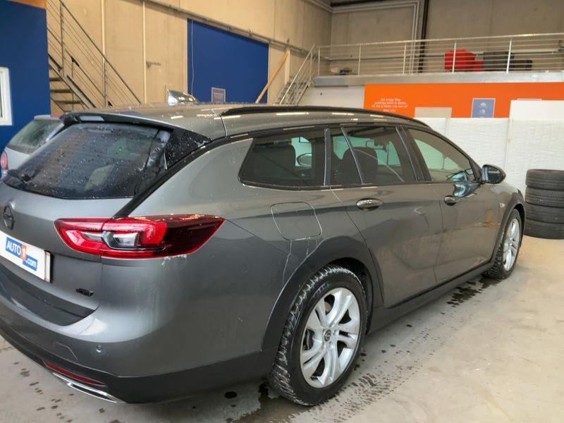 Opel Insignia Country Tourer 2.0 CDTI Basis 4x4 2019 – снимка 8