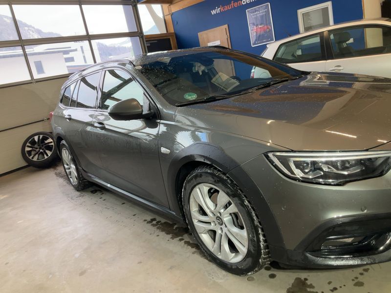 Opel Insignia Country Tourer 2.0 CDTI Basis 4x4 2019 – снимка 12