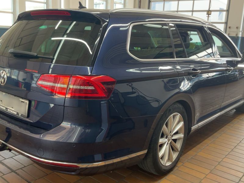 Volkswagen Passat 2.0 TDI Highline BlueMotion Tech 2015 – снимка 8