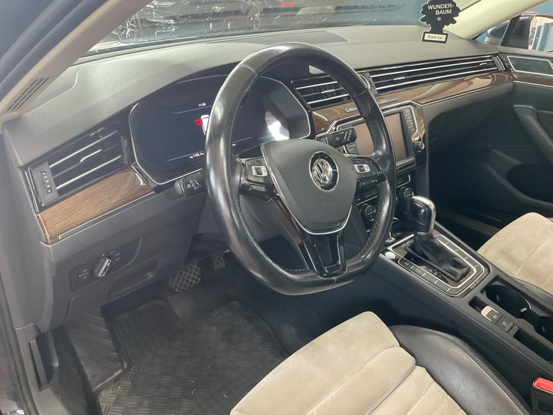 Volkswagen Passat 2.0 TDI Highline BlueMotion Tech 2015 – снимка 31