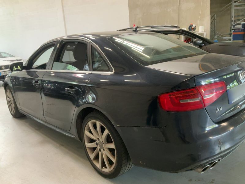 Audi A4 2.0 TDI clean diesel Ambition Luxe 2015 – снимка 3