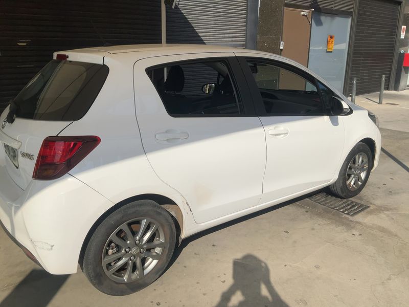 Toyota Yaris 1.0 VVT-i Cool 2016 – снимка 10
