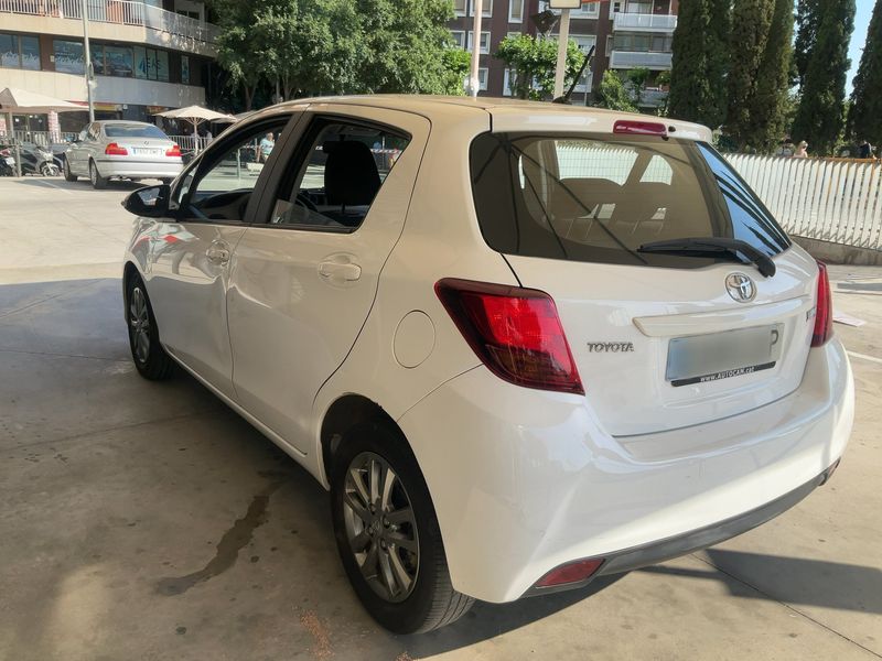 Toyota Yaris 1.0 VVT-i Cool 2016 – снимка 6