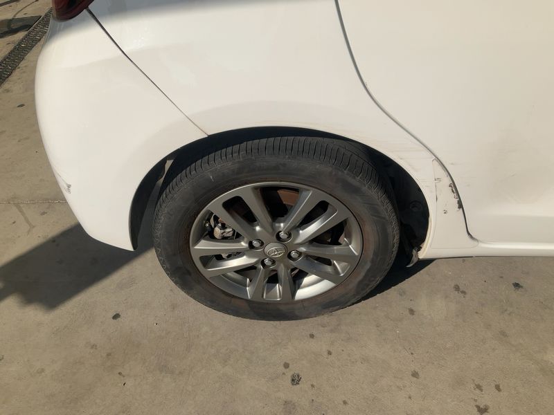 Toyota Yaris 1.0 VVT-i Cool 2016 – снимка 9