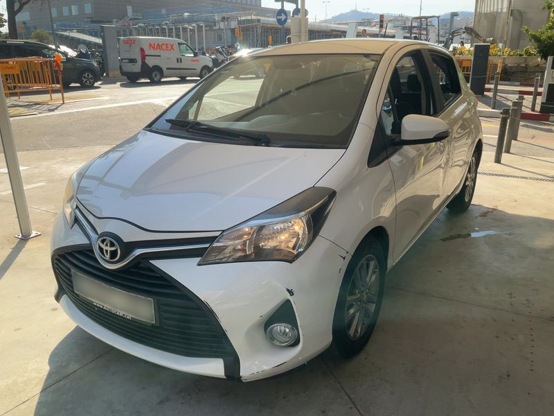 Toyota Yaris 1.0 VVT-i Cool 2016 – снимка 1