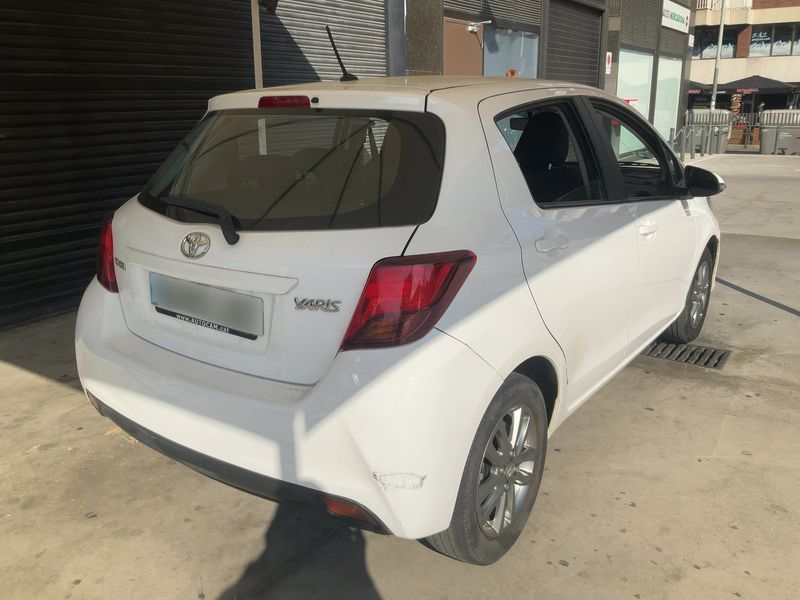 Toyota Yaris 1.0 VVT-i Cool 2016 – снимка 8