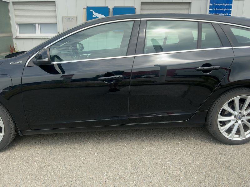 Volvo V60 2.4 T6 Plug-in Hybrid Momentum AWD 2017 – снимка 4