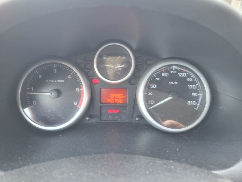 Peugeot 206+ 1.4 HDi Urban 2010 – снимка 4