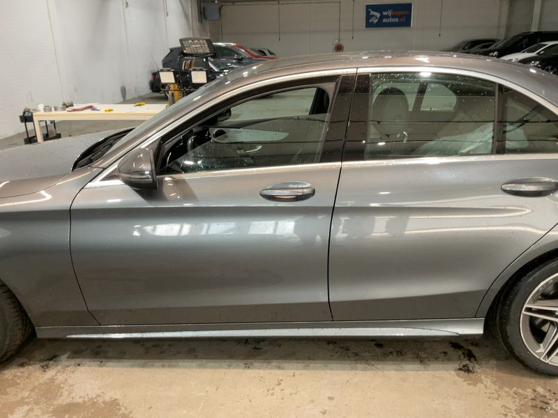 Mercedes-Benz C-Klasse C 180 AMG Line 2020 – снимка 4