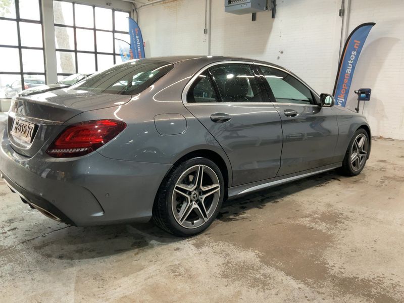 Mercedes-Benz C-Klasse C 180 AMG Line 2020 – снимка 8
