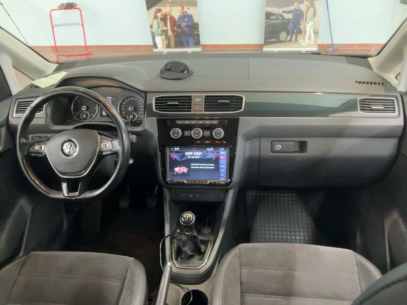 Volkswagen Caddy 2.0 TDI Highline BlueMotion Tech 2018 – снимка 17