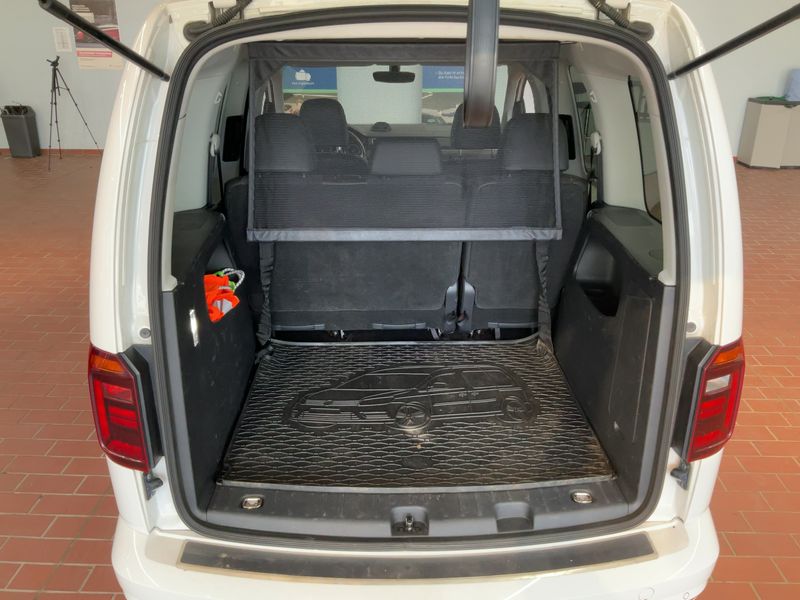 Volkswagen Caddy 2.0 TDI Highline BlueMotion Tech 2018 – снимка 15