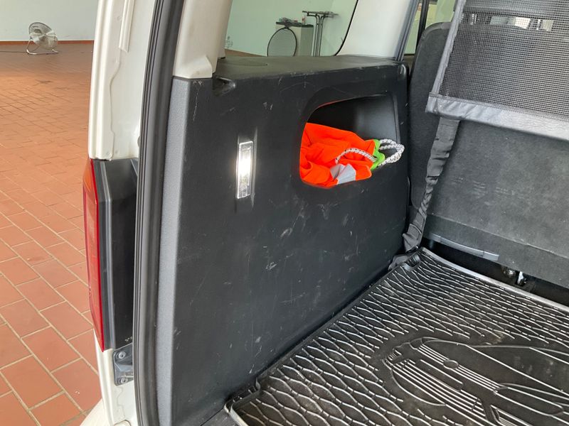 Volkswagen Caddy 2.0 TDI Highline BlueMotion Tech 2018 – снимка на щета 34