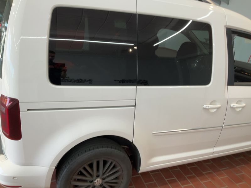 Volkswagen Caddy 2.0 TDI Highline BlueMotion Tech 2018 – снимка 8