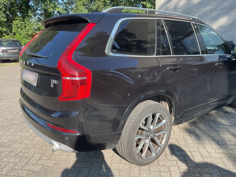 Volvo XC90 2.0 D5 Momentum AWD 2018 – снимка 8