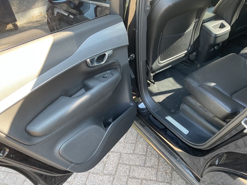 Volvo XC90 2.0 D5 Momentum AWD 2018 – снимка 30