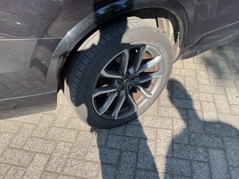Volvo XC90 2.0 D5 Momentum AWD 2018 – снимка 9