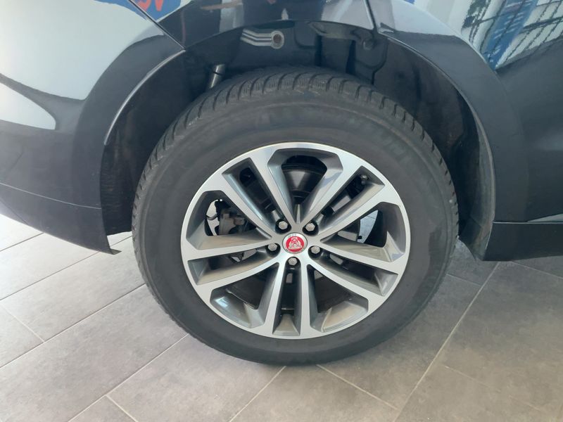 Jaguar F-Pace 25d R-Sport AWD 2017 – снимка 9