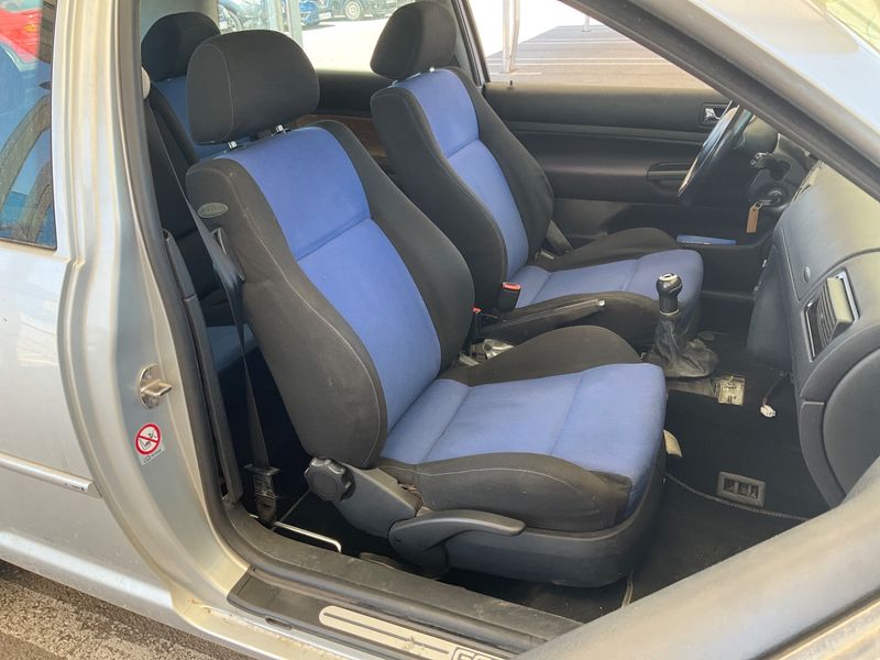 Volkswagen Golf IV 1.9 TDI 25 Aniversario 2000 – снимка 3