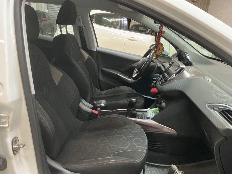 Peugeot 2008 1.6 e-HDi Business-Line 2013 – снимка 3