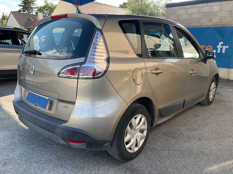 Renault Scenic 1.5 dCi Authentique 2012 – снимка 2