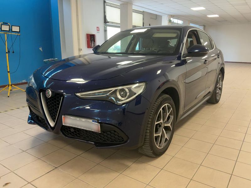 Alfa Romeo Stelvio 2.2 JTDM Lusso Q4 2019 – снимка 1
