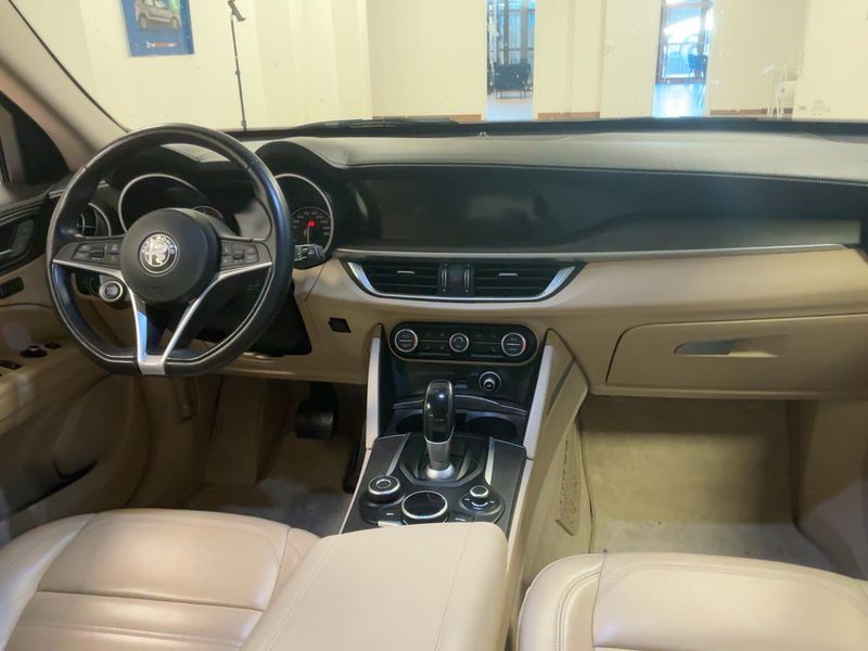 Alfa Romeo Stelvio 2.2 JTDM Lusso Q4 2019 – снимка 17