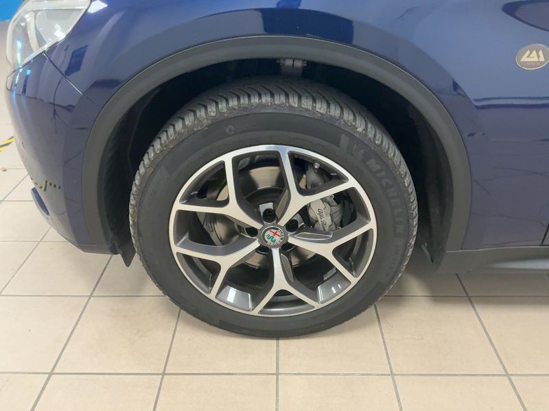 Alfa Romeo Stelvio 2.2 JTDM Lusso Q4 2019 – снимка 3