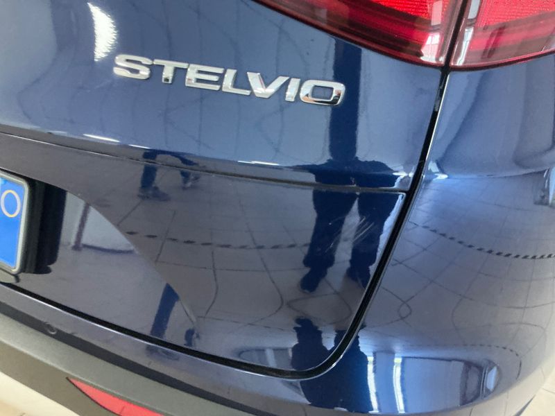 Alfa Romeo Stelvio 2.2 JTDM Lusso Q4 2019 – снимка 22