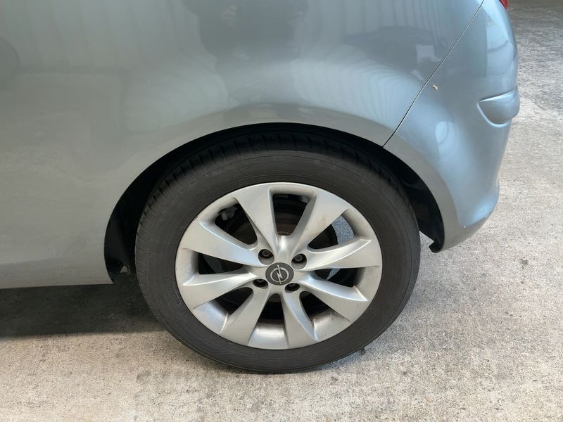 Opel Corsa 1.4 Active 2013 – снимка 5
