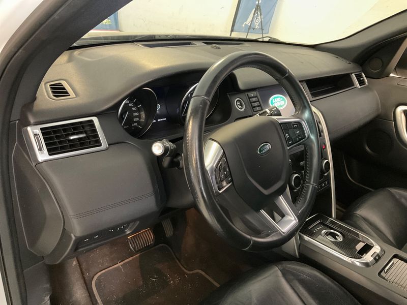 Land Rover Discovery Sport 2.0 Td4 SE AWD 2015 – снимка 22