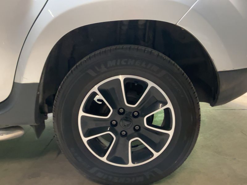 Dacia Duster 1.2 TCe SL Steel 4x2 2016 – снимка 5