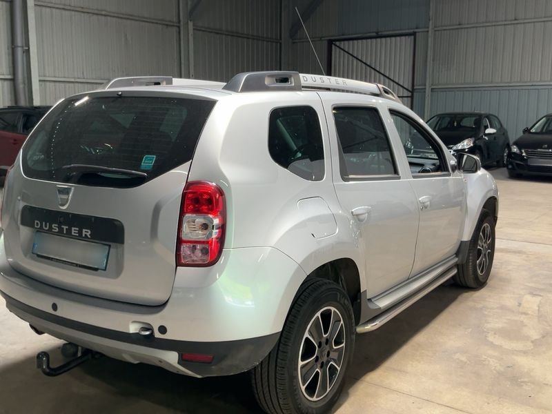 Dacia Duster 1.2 TCe SL Steel 4x2 2016 – снимка 8