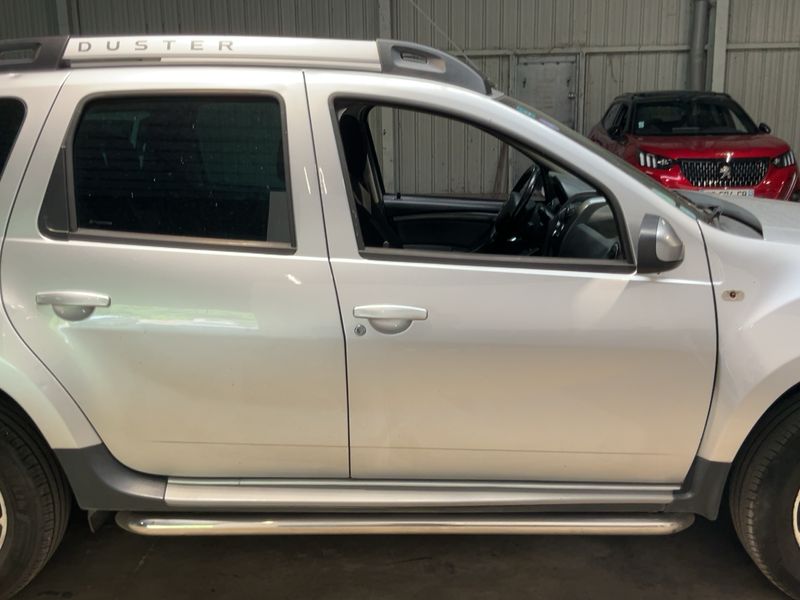 Dacia Duster 1.2 TCe SL Steel 4x2 2016 – снимка 10