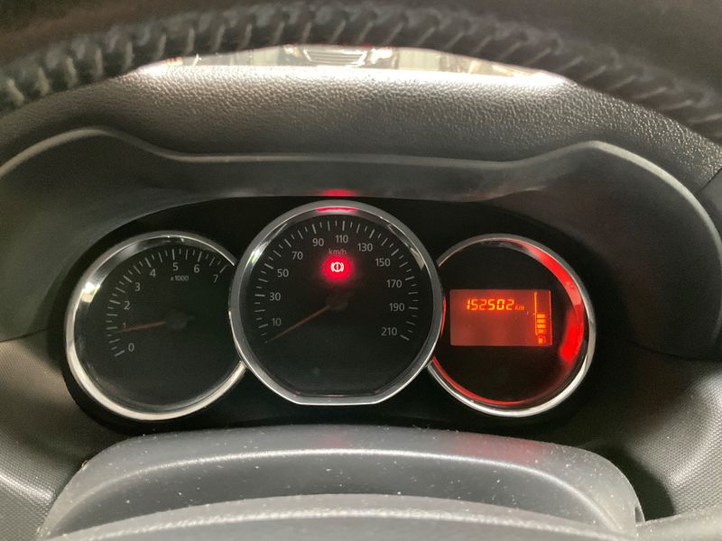 Dacia Duster 1.2 TCe SL Steel 4x2 2016 – снимка 18